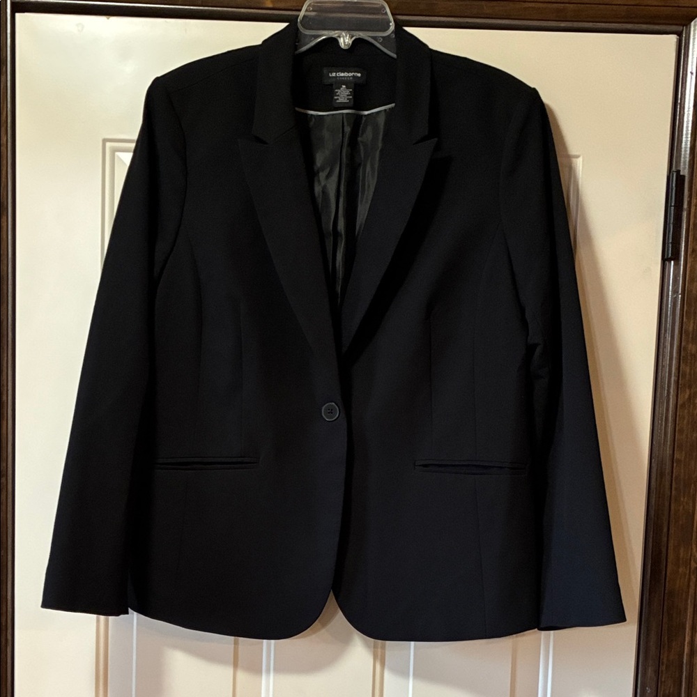 Size 16 Liz Claiborne Tailored Black Blazer with Single Button Front